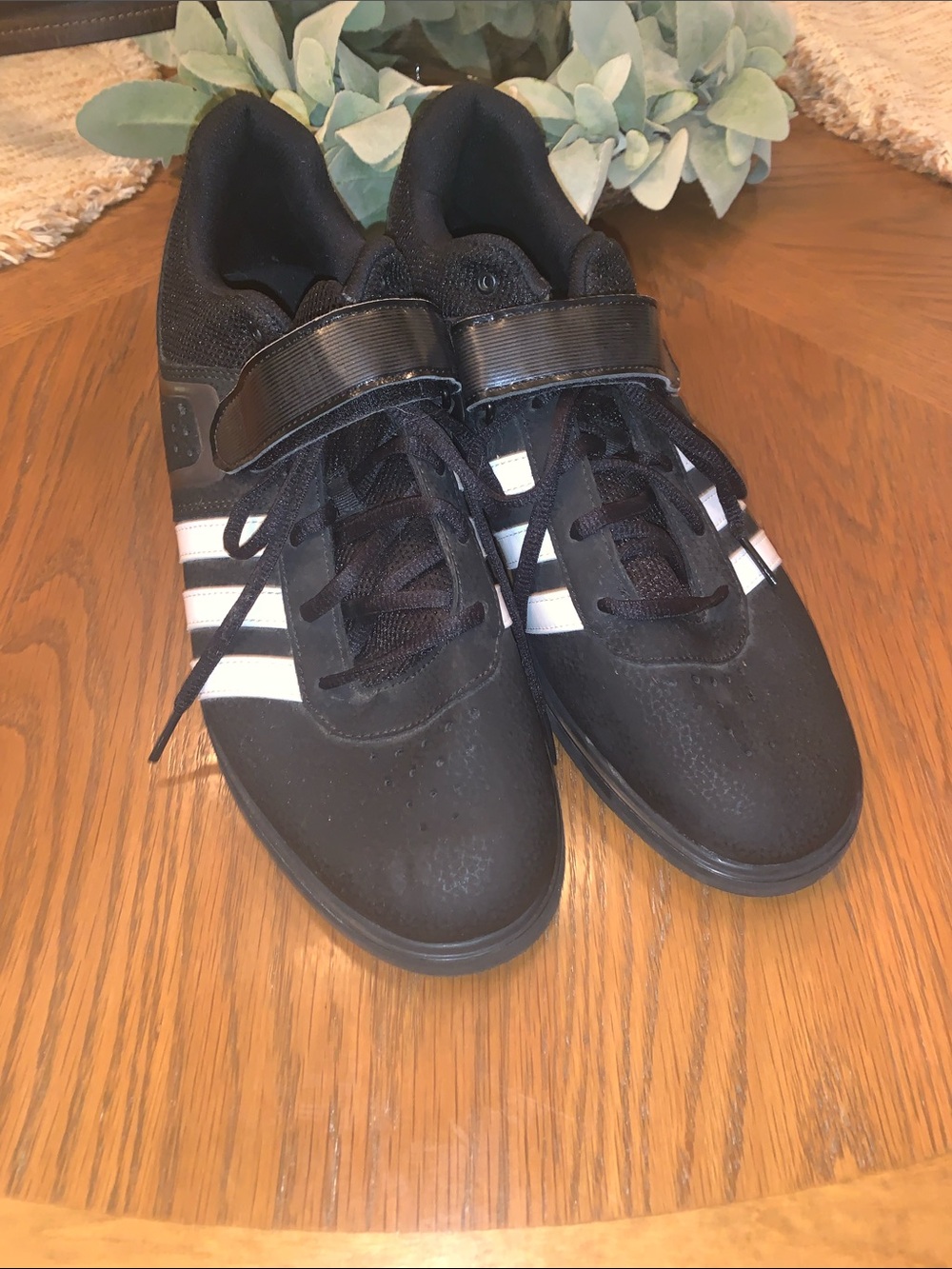 Adidas Power Lift 2.0 Weightlifting Shoes
Men’s Size 13